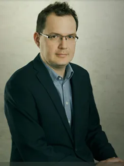 Adwokat Piotr Sut