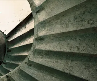 Spiralne schody widziane z góry